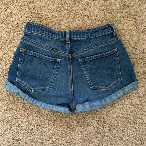 Bullhead Denim Co. High- Rise Denim Shorts - Picture 2 of 3